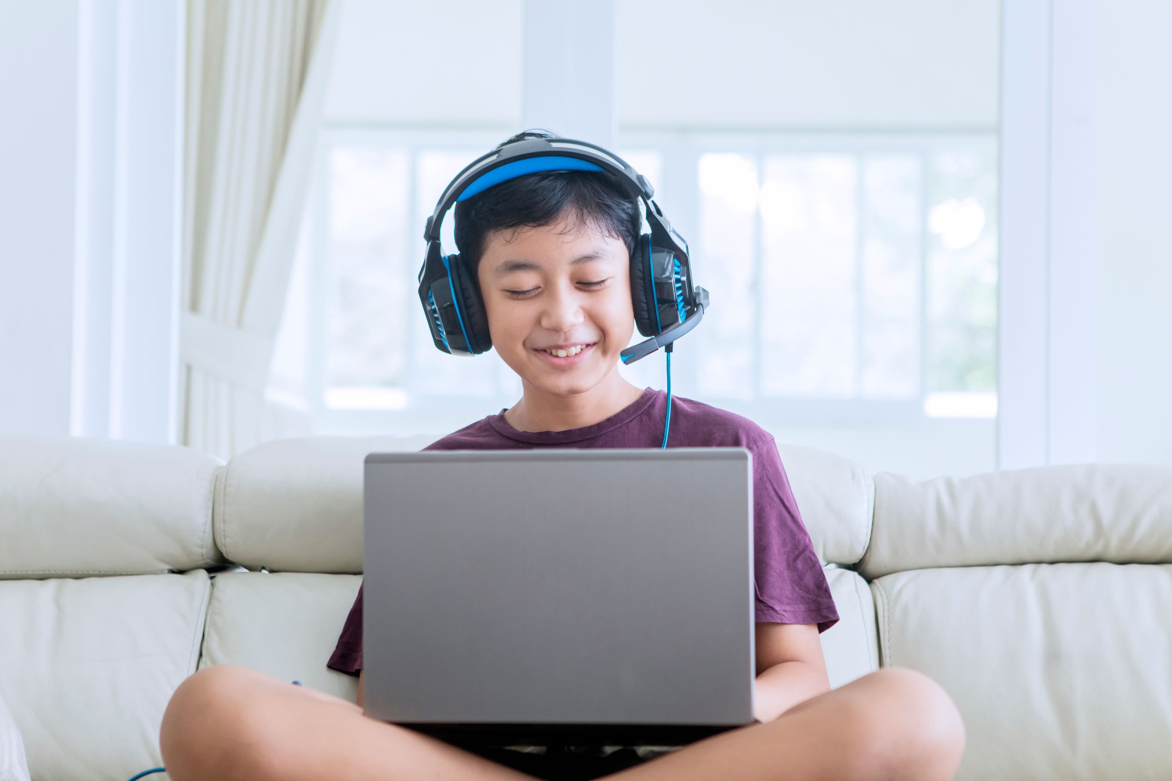 Roblox Child Safety Updates: What Parents Need To Know article image